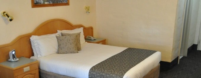 Barossa-Weintal-Resort-Deluxe-Room-e1460355358301
